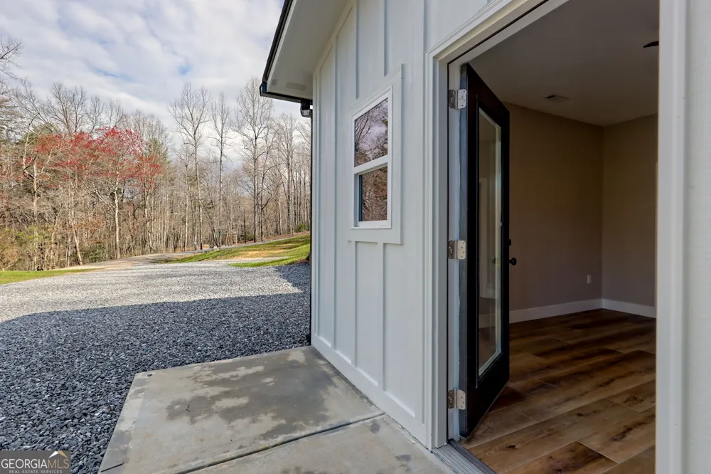 472 Hogsed DR Hayesville, NC 28904