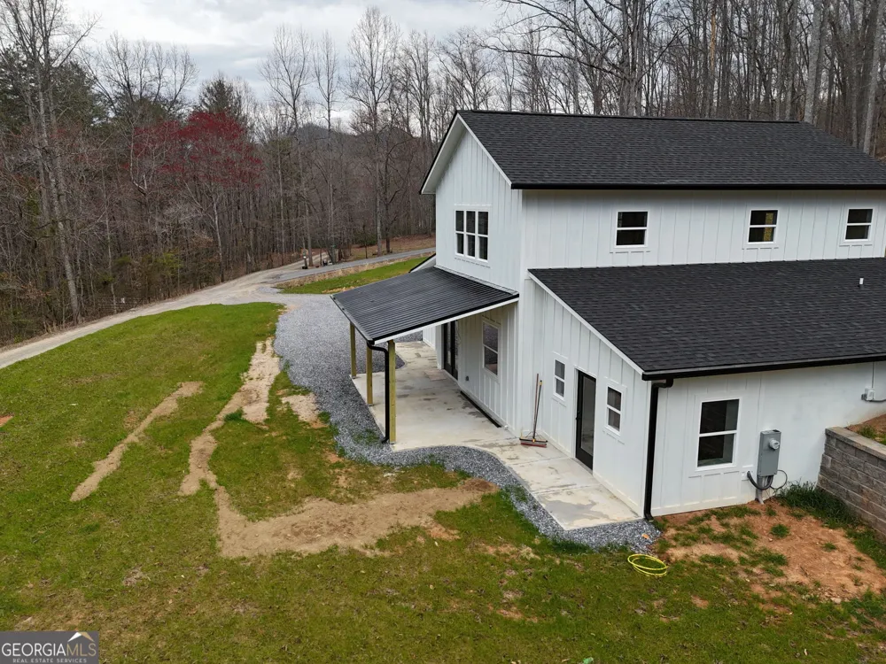 472 Hogsed DR Hayesville, NC 28904
