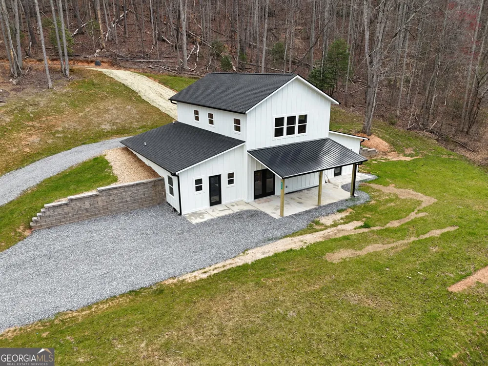 472 Hogsed DR Hayesville, NC 28904