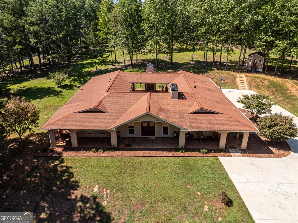 1583 Hickory Flat RD Gillsville, GA 30543