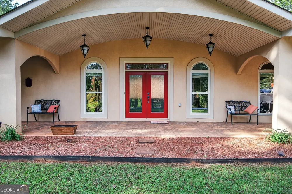 1583 Hickory Flat RD Gillsville, GA 30543