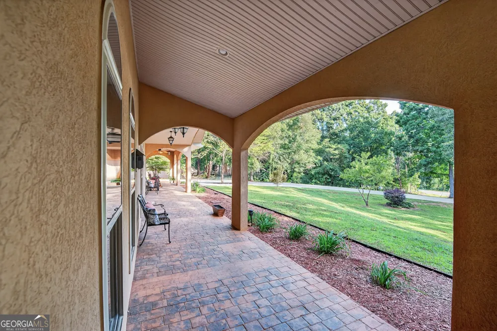 1583 Hickory Flat RD Gillsville, GA 30543