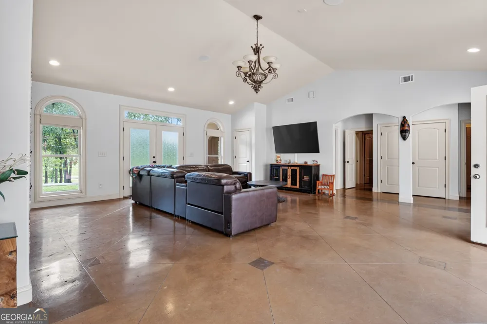 1583 Hickory Flat RD Gillsville, GA 30543
