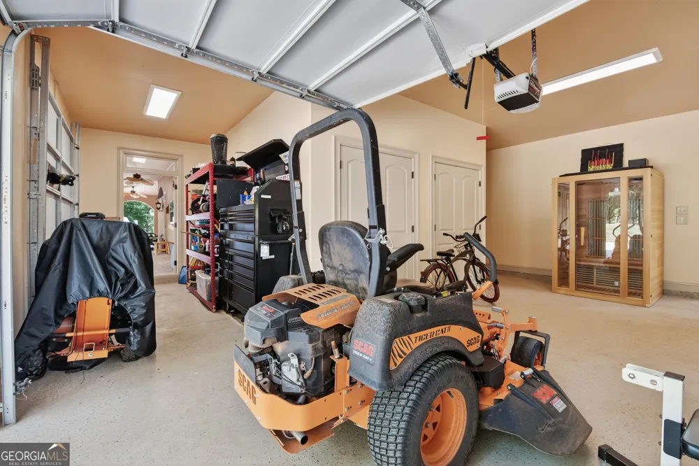 1583 Hickory Flat RD Gillsville, GA 30543