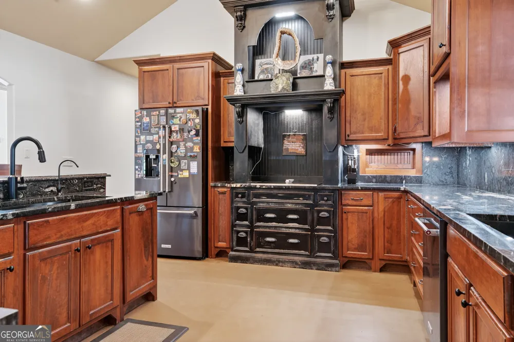1583 Hickory Flat RD Gillsville, GA 30543