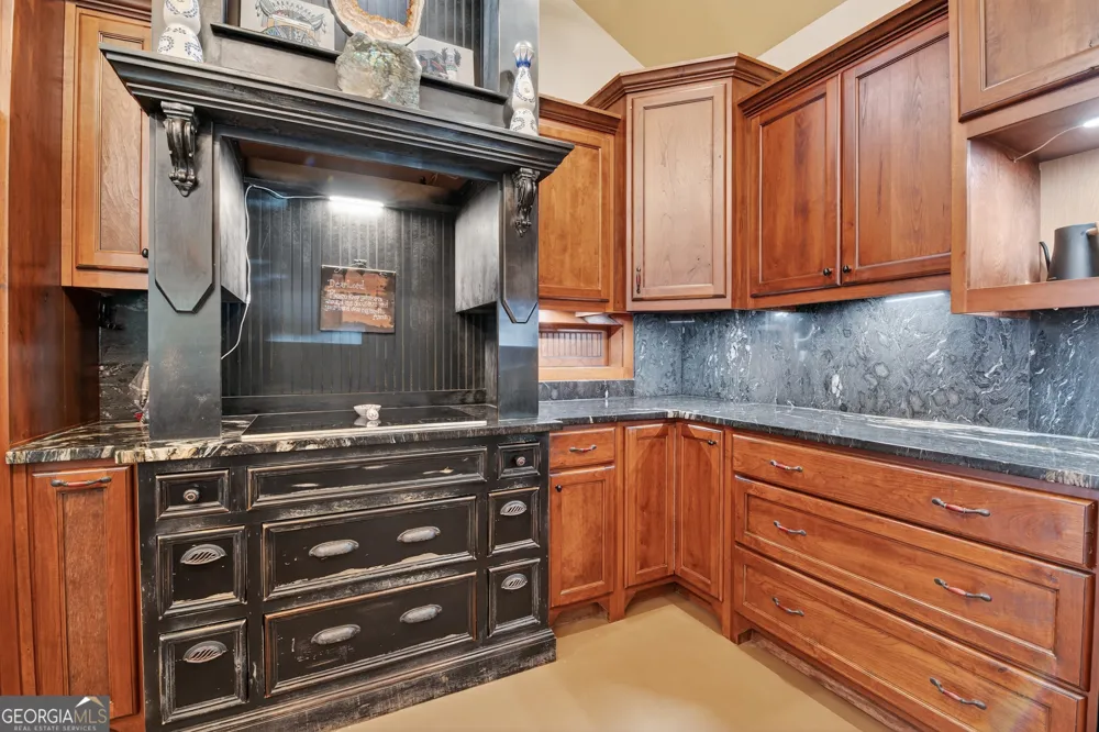 1583 Hickory Flat RD Gillsville, GA 30543