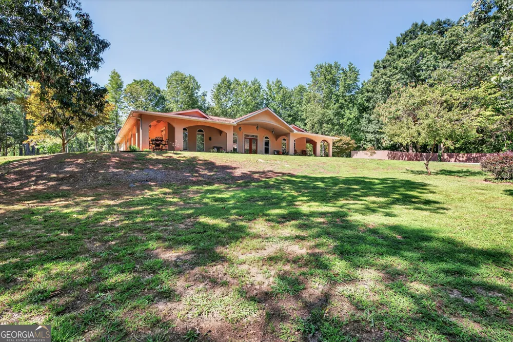1583 Hickory Flat RD Gillsville, GA 30543