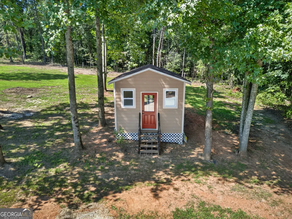 1583 Hickory Flat RD Gillsville, GA 30543