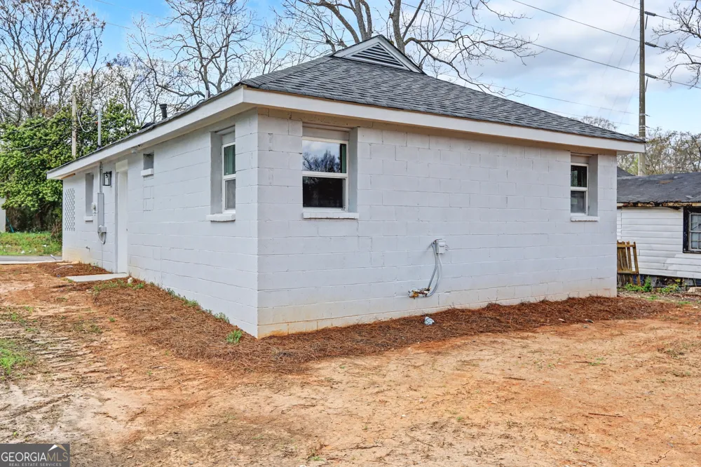 7 Jackson ST Barnesville, GA 30204