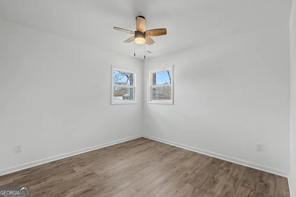 7 Jackson ST Barnesville, GA 30204
