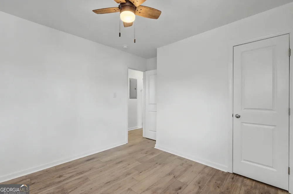 7 Jackson ST Barnesville, GA 30204