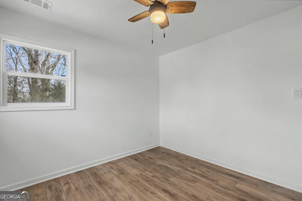7 Jackson ST Barnesville, GA 30204
