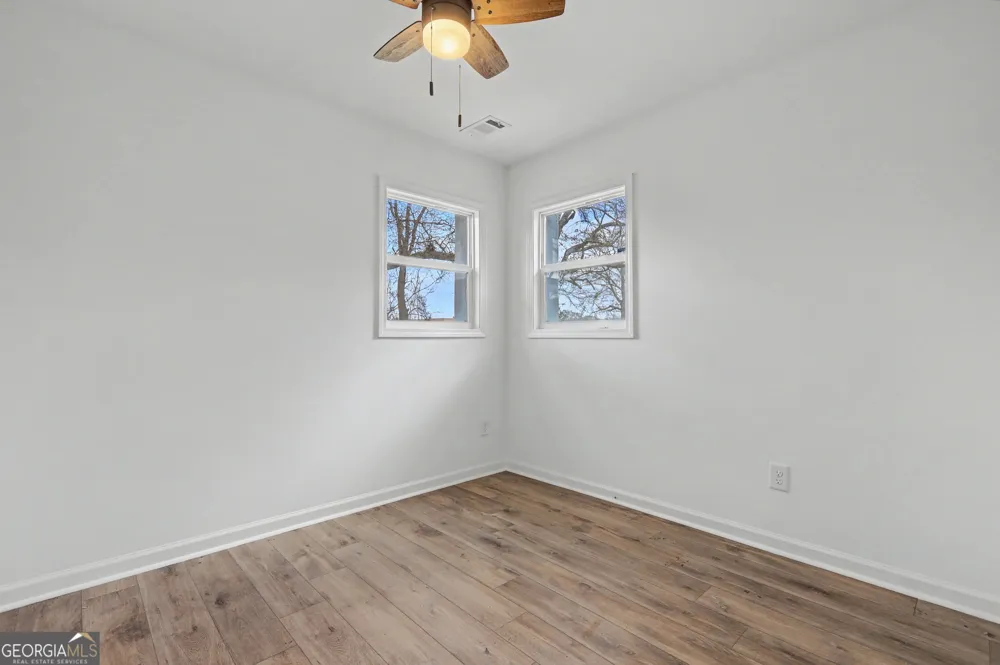 7 Jackson ST Barnesville, GA 30204