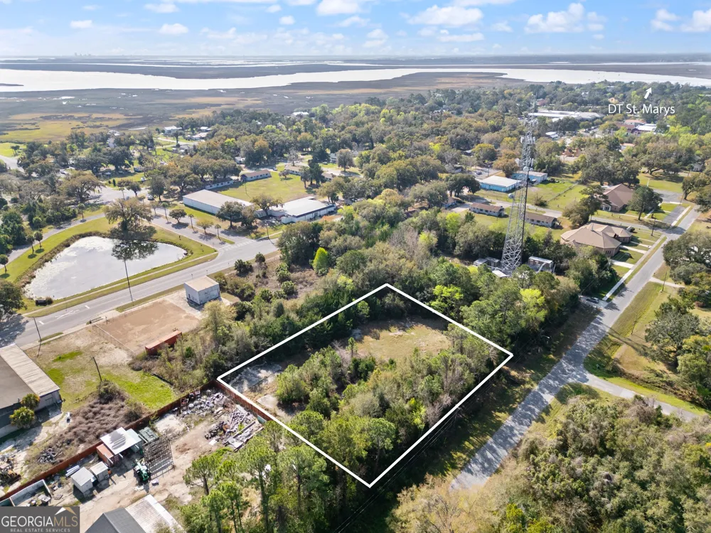 1008 Wheeler ST St. Marys, GA 31558