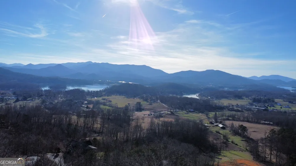 54 Carlin RD Hiawassee, GA 30546