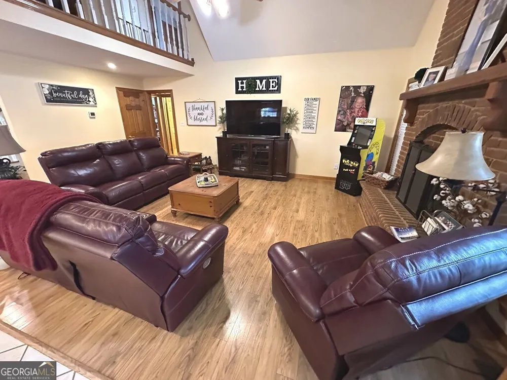 4448 Old Lake Park RD Valdosta, GA 31601