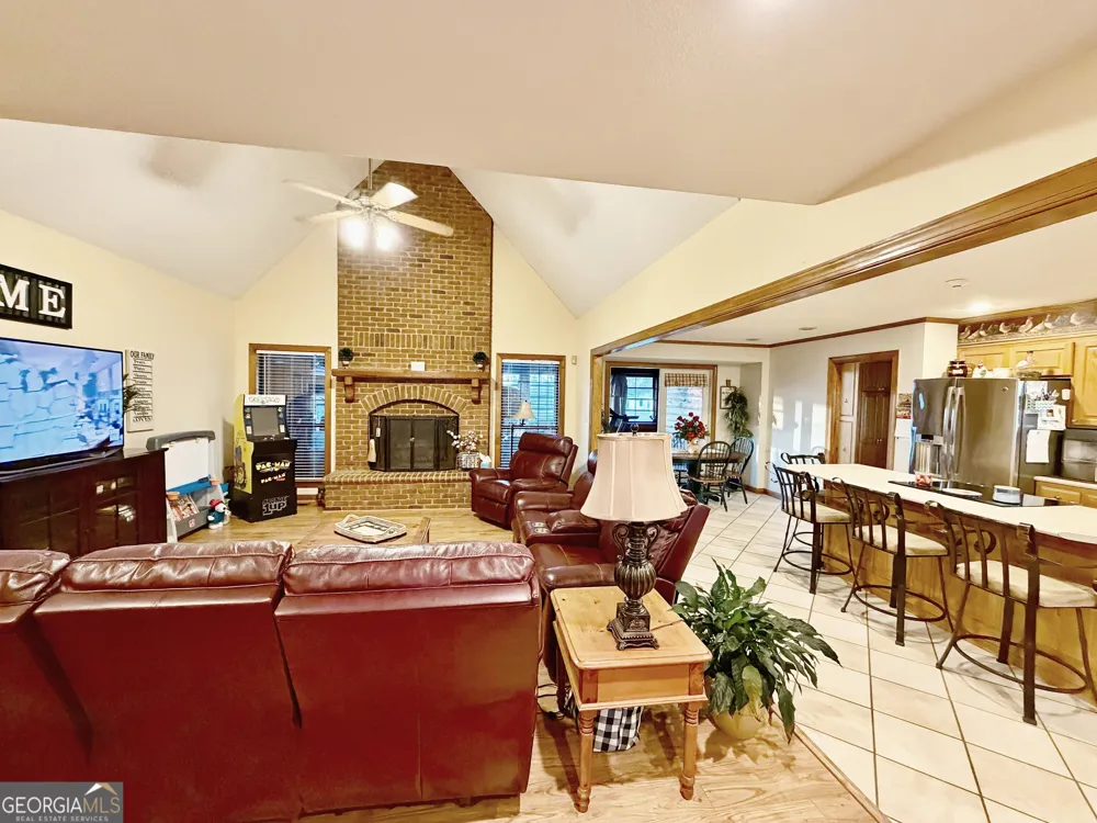 4448 Old Lake Park RD Valdosta, GA 31601