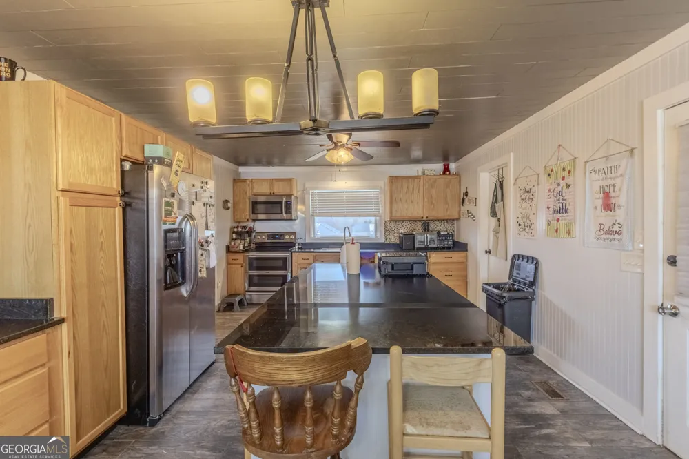 160 HWY 320 Carnesville, GA 30521