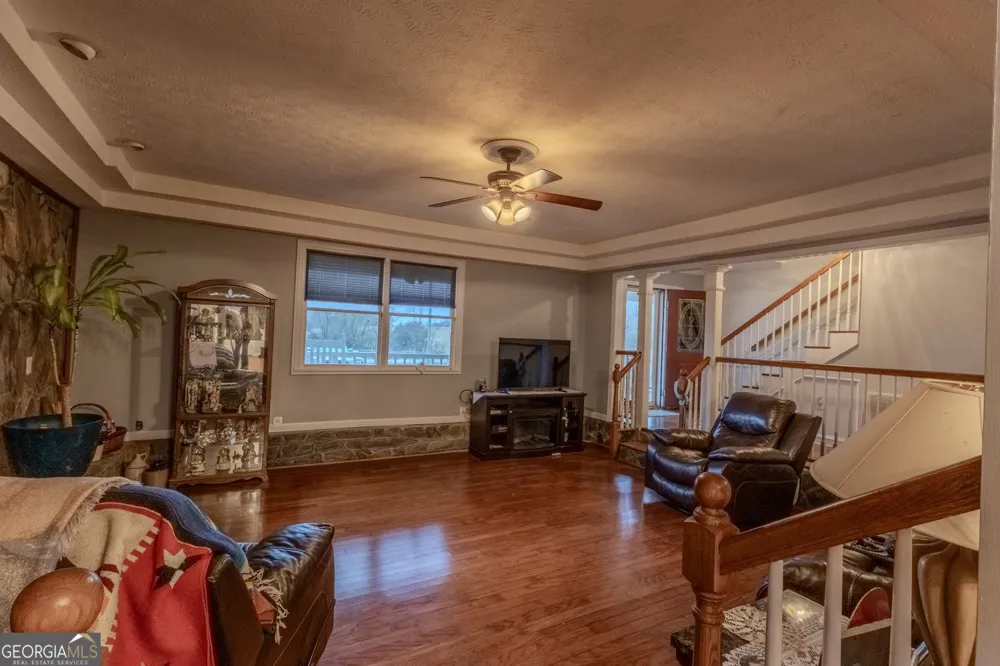 160 HWY 320 Carnesville, GA 30521