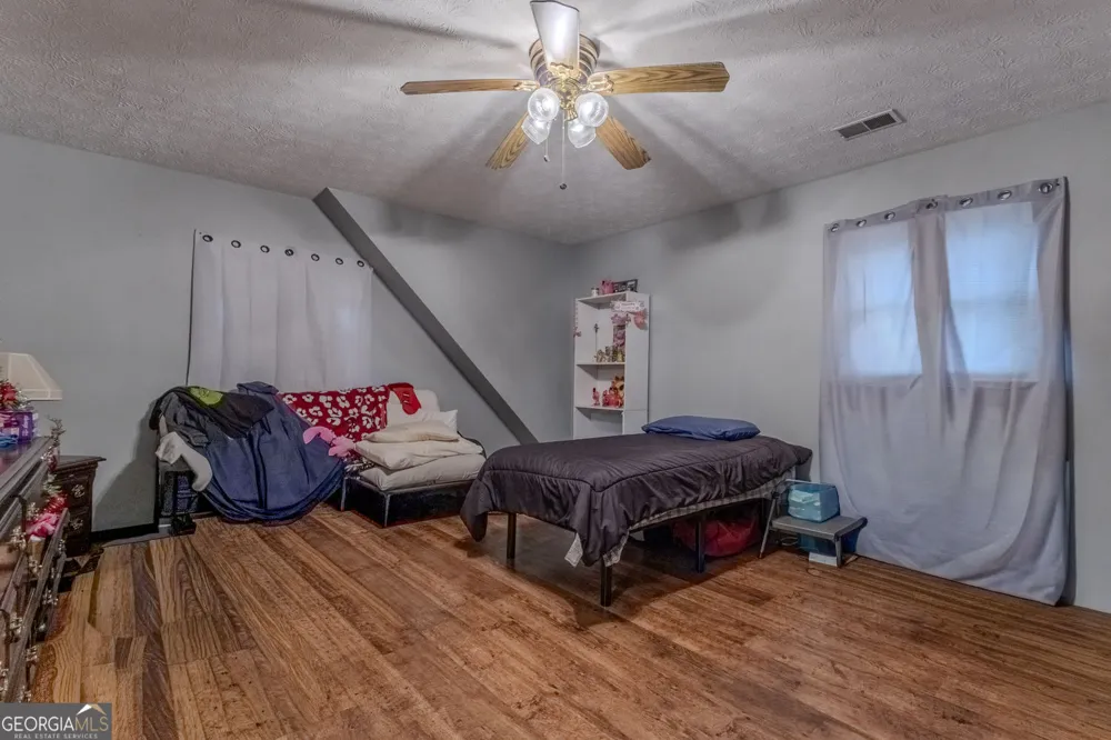 160 HWY 320 Carnesville, GA 30521