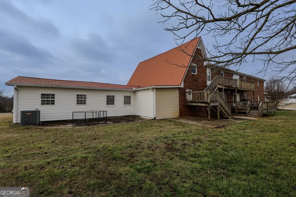 160 HWY 320 Carnesville, GA 30521