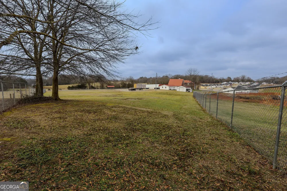 160 HWY 320 Carnesville, GA 30521