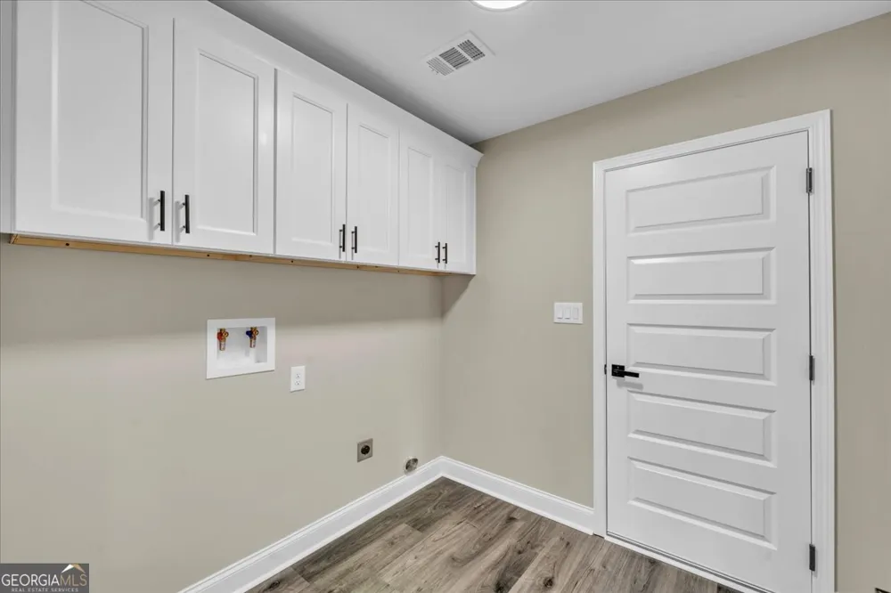 103 Early DR Byron, GA 31008
