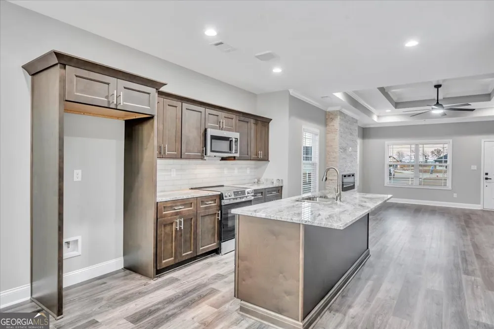 212 Eric CT Byron, GA 31008