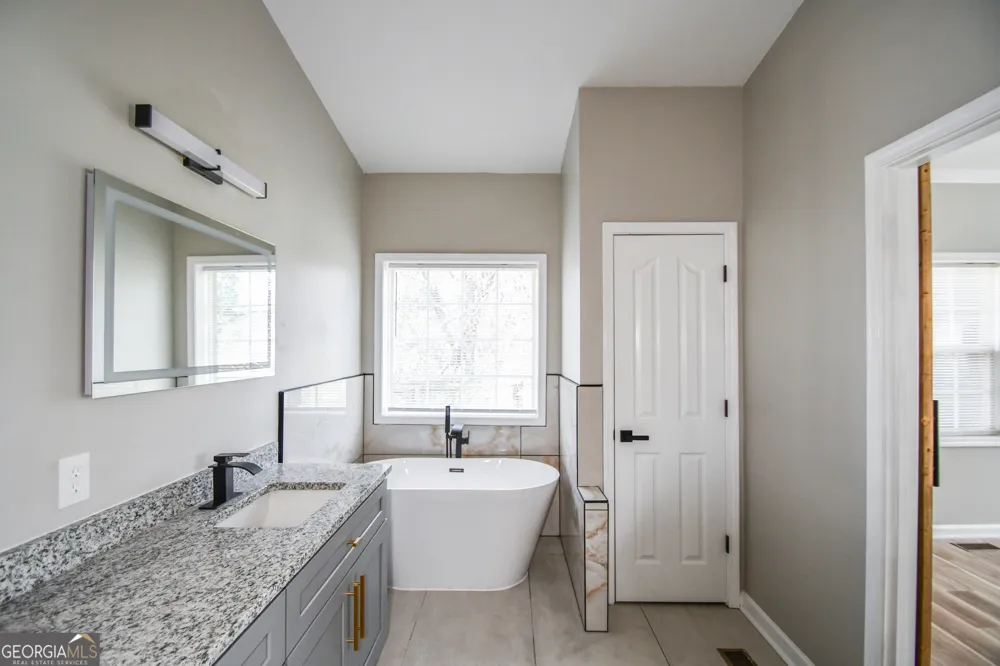 3350 Sims ST Hapeville, GA 30354