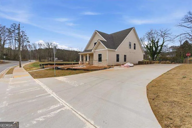 44 Puckett RD Emerson, GA 30137