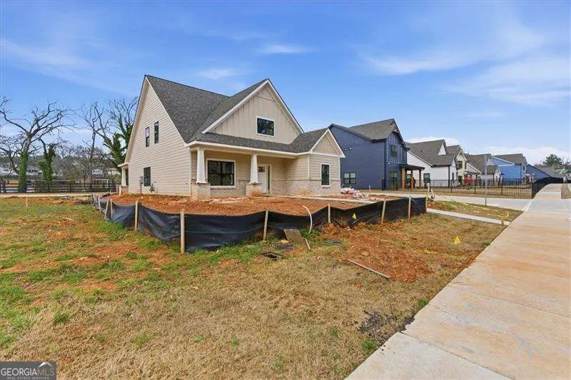 44 Puckett RD Emerson, GA 30137