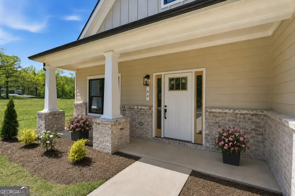 44 Puckett RD Emerson, GA 30137
