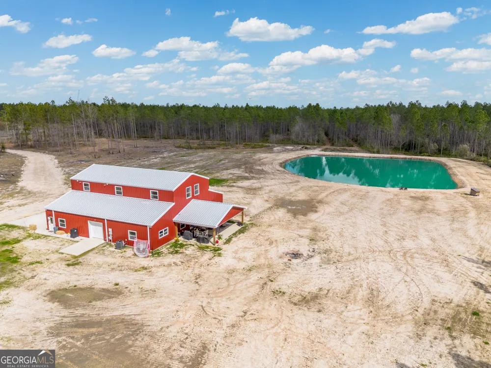 2110 Post RD Hazlehurst, GA 31539