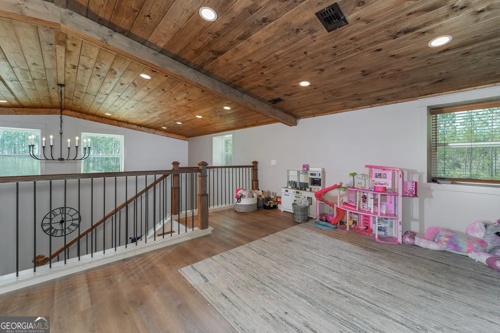2110 Post RD Hazlehurst, GA 31539
