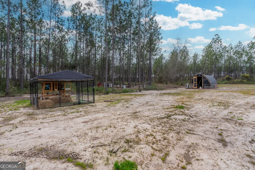 2110 Post RD Hazlehurst, GA 31539