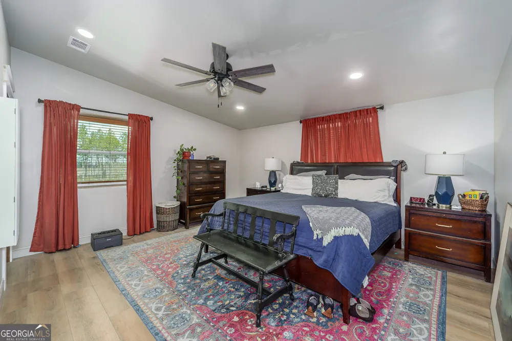 2110 Post RD Hazlehurst, GA 31539