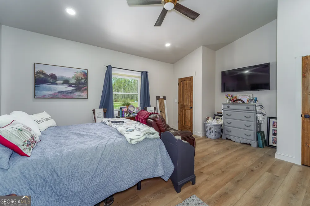2110 Post RD Hazlehurst, GA 31539