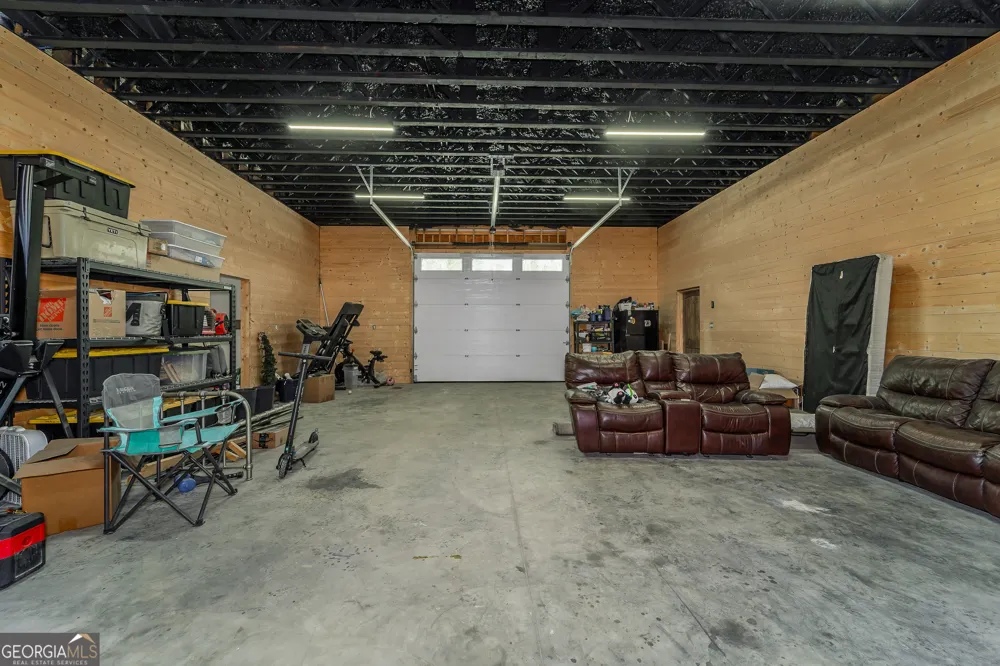 2110 Post RD Hazlehurst, GA 31539