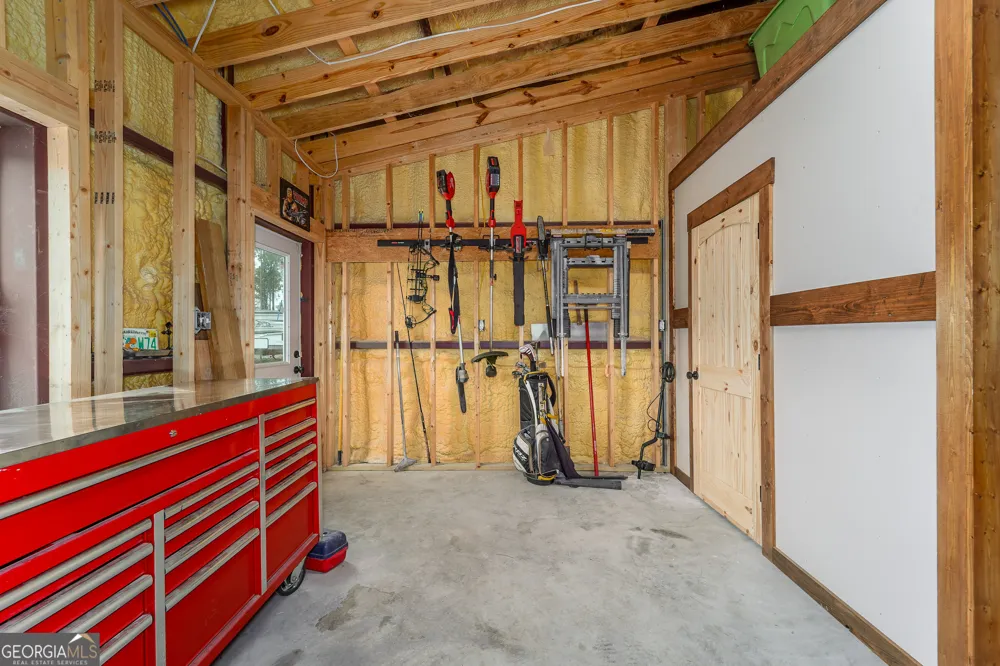 2110 Post RD Hazlehurst, GA 31539