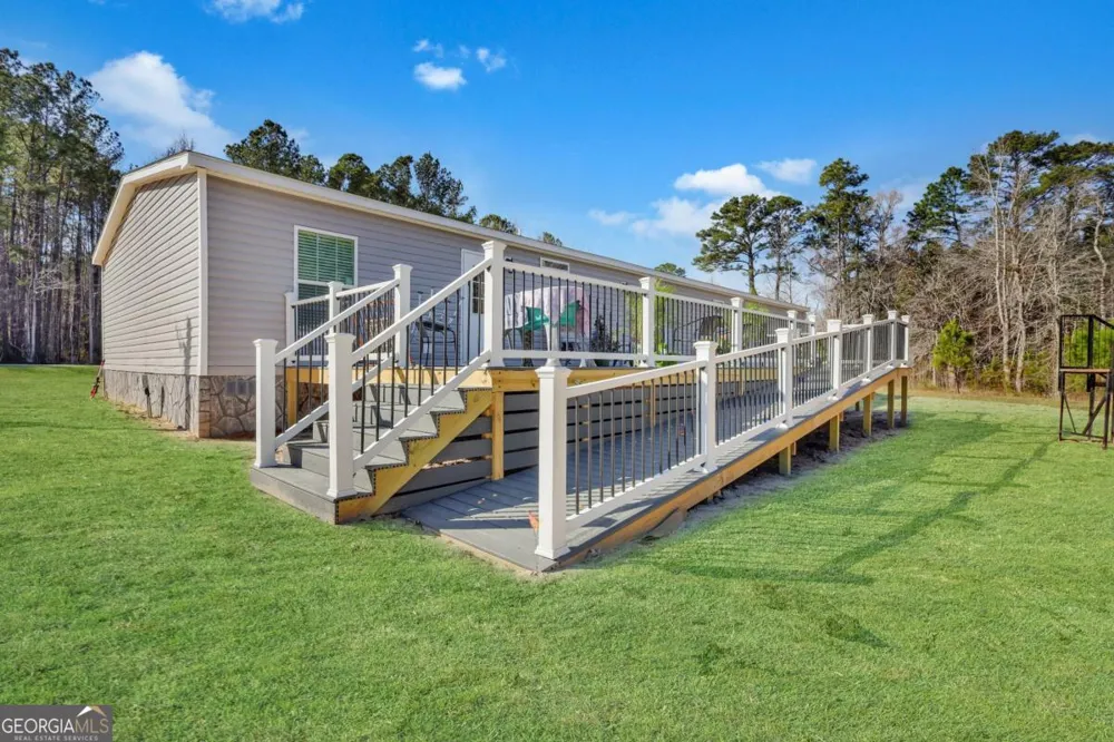 2505 Odum Road South Odum, GA 31555