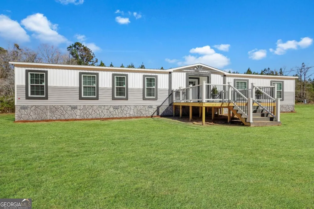 2505 Odum Road South Odum, GA 31555