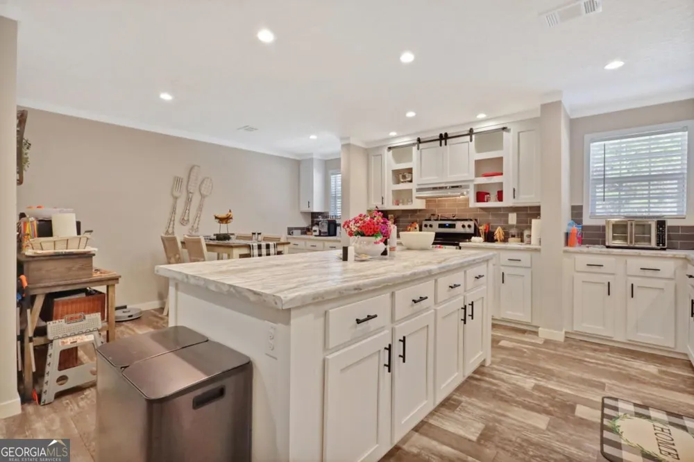 2505 Odum Road South Odum, GA 31555
