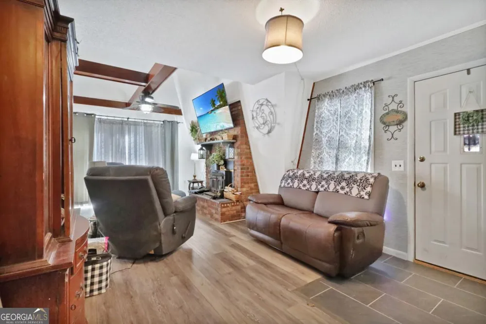 2505 Odum Road South Odum, GA 31555