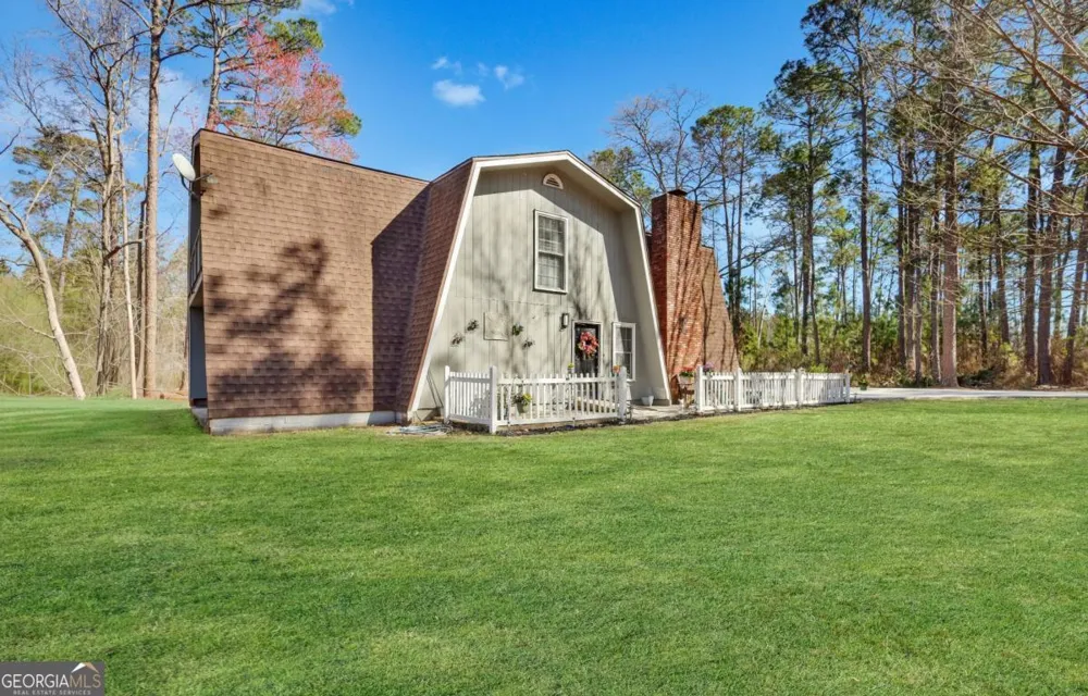 2505 Odum Road South Odum, GA 31555