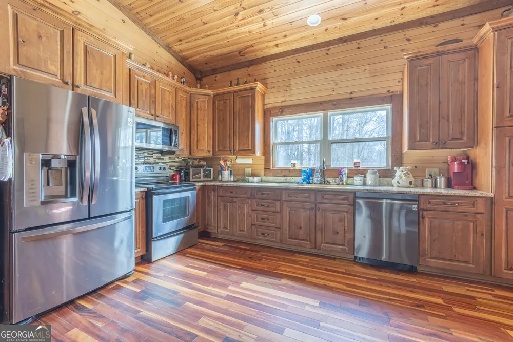 45 J. Davis RD Tallapoosa, GA 30176