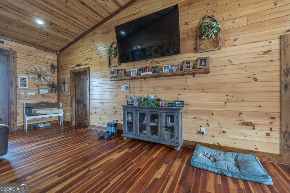 45 J. Davis RD Tallapoosa, GA 30176