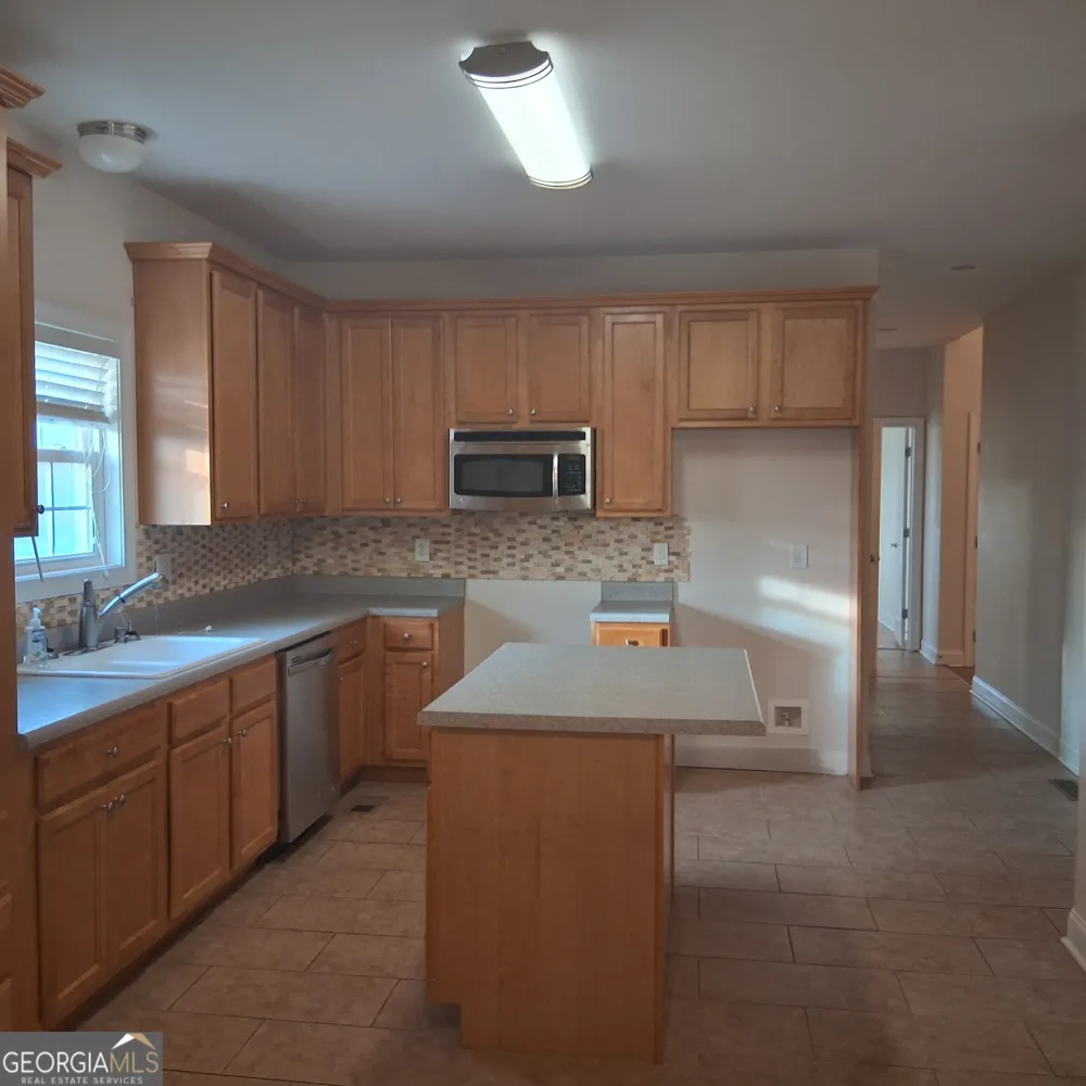 768 Lime Branch RD Cedartown, GA 30125
