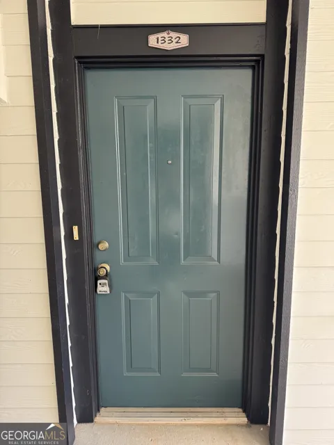 211 North AVE