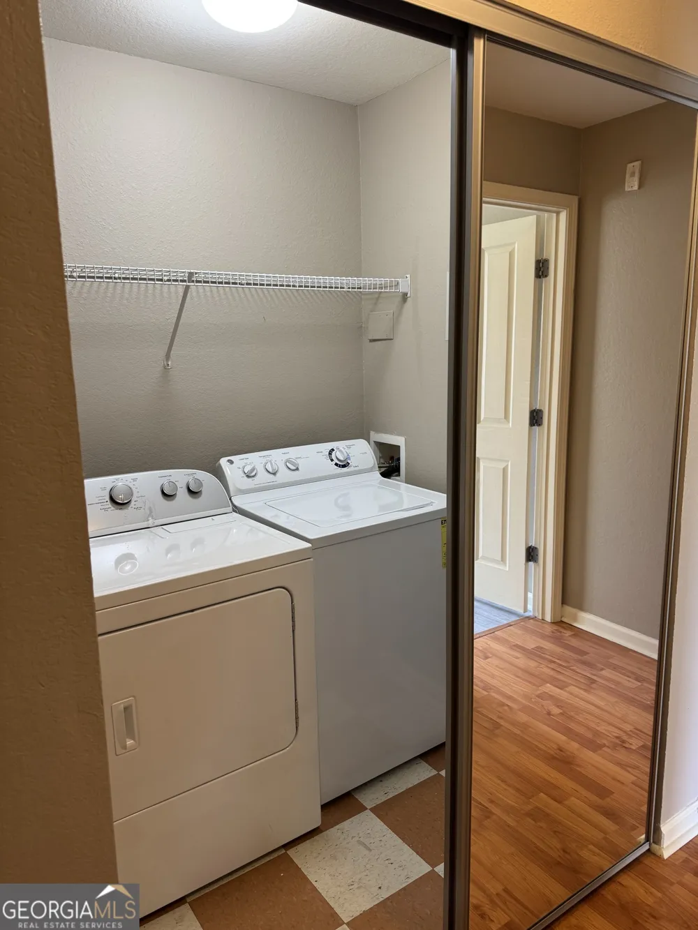 211 North AVE Athens, GA 30601
