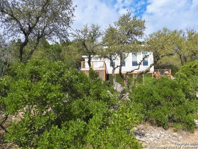 171 SUNSET DRIVE Lakehills, TX 78063
